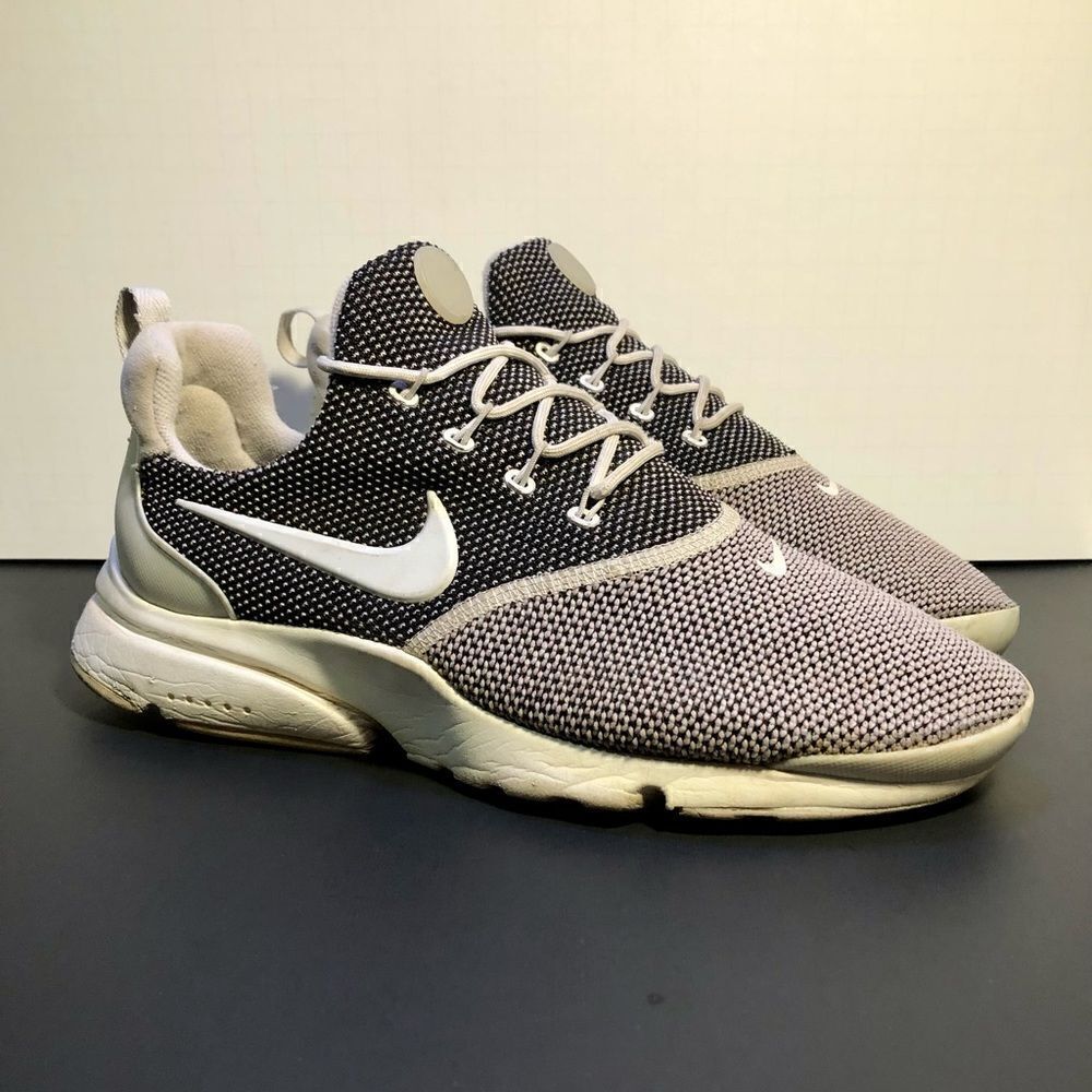 Womens NIKE AIR Presto Fly SE Gray Running Shoes / Size 9